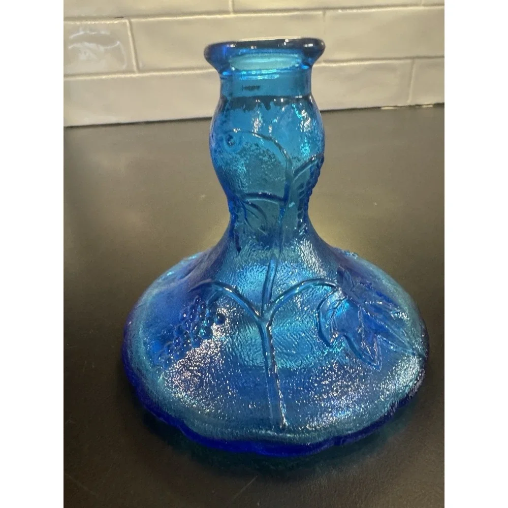 L E Smith Heavy Turquoise Or‎ Sea Blue Color Glass Grapes & Leaves Candle Holder